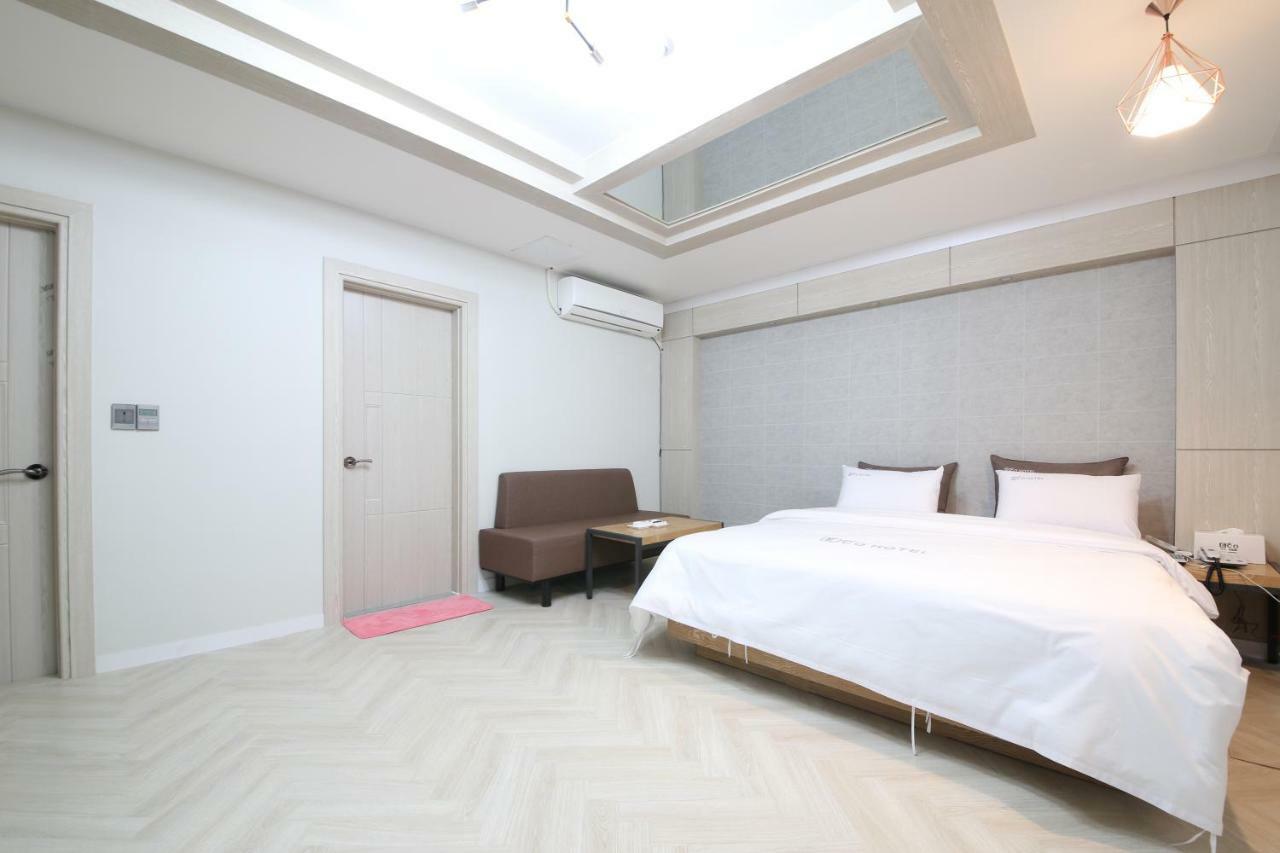 מוקפו Eco Hotel מראה חיצוני תמונה